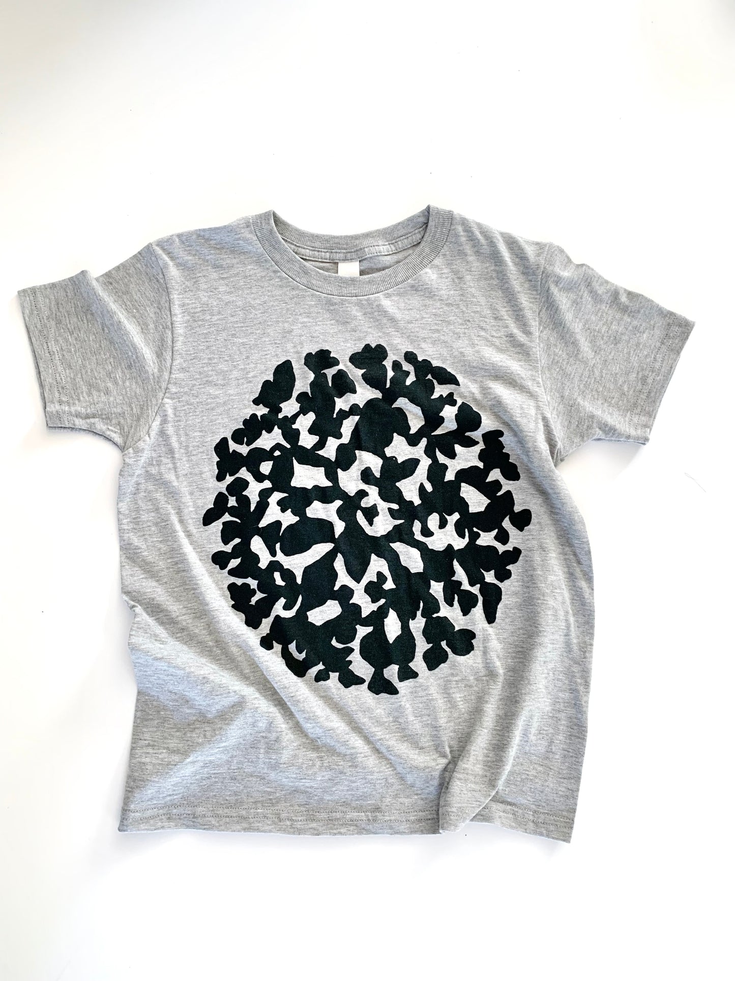 Manito Bouquet Graphic Tee in Heather Grey, Every-body Fit